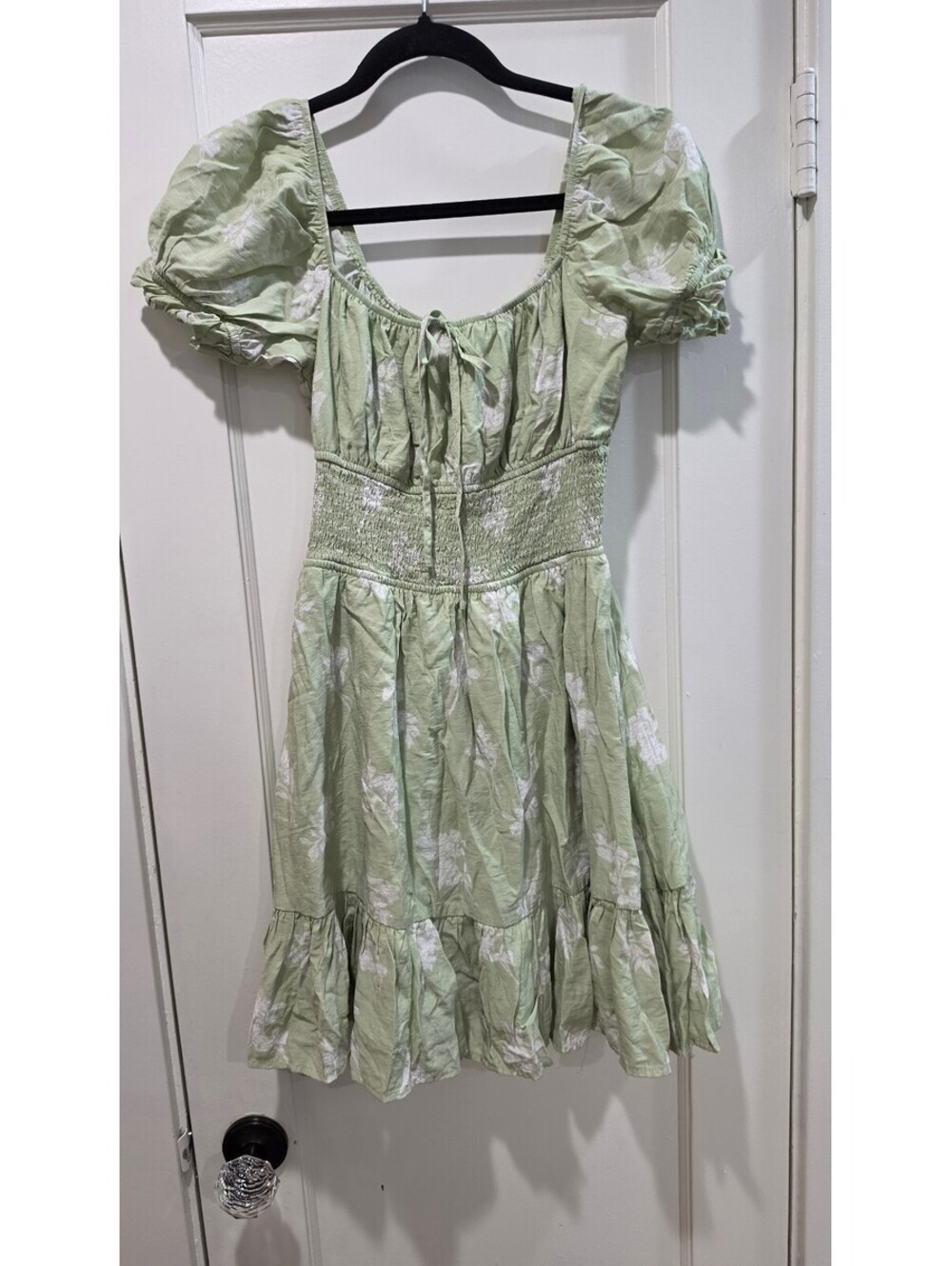 Hesperus Light Green Floral Puff Sleeve Dress Size S